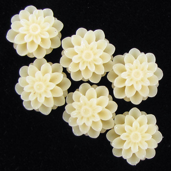 15mm synthetic coral chrysanthemum flower beads 15" strand 24 pieces cream white